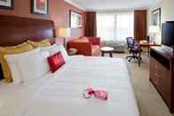 Bedroom Ramada Plaza & Conf Center by Wyndham Cranbury - S Brunswick (Ex. Crowne Plaza Monroe South Brunswic