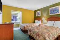 Bedroom Rodeway Inn and Suites