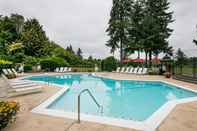 Swimming Pool Olympia Hotel at Capitol Lake (ex. Hotel RL Olympia by Red Lion)