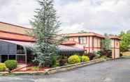 Bangunan 2 Econo Lodge Scranton