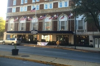 Exterior The Yorktowne Hotel, Tapestry Collection by Hilton