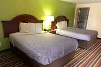 Bedroom Econo Lodge Jefferson Hills Hwy 51