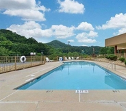 Swimming Pool 3 Clarion Pointe Sylva near Cherokee Area (ex. Quality Inn)