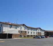 Others 2 Econo Lodge Inn And Suites (ex Crystal Inn Hotel and Suites)