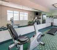 Fitness Center 5 American Inn and Suites Dundee (ex Days Inn and Suites)