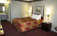 Bedroom 5 Econo Lodge Cuthbert, GA
