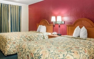 Kamar Tidur 6 Rodeway Inn La Grange GA