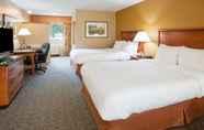 Lain-lain 4 Hampton Inn Glendale Milwaukee, WI (ex. Radisson Hotel Milwaukee North Shore)