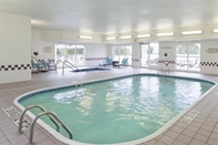 Swimming Pool Residence Inn by Marriott Appleton