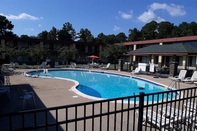 Swimming Pool Red Roof Inn Columbus - Phenix City