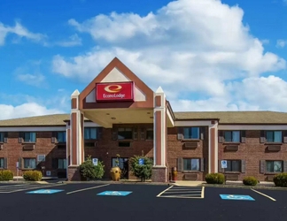 Exterior 2 Econo Lodge Shelbyville, KY