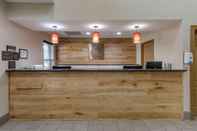 Lobby Comfort Inn and Suites High Point - Archdale (Ex Country Inn and Suites By Radisson)