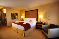 Bedroom Brandywine Plaza Hotel