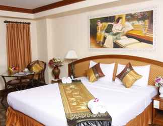 Kamar Tidur 2 13 Coins Hotel Tiwanon