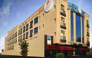 Bangunan 2 Country Club Hotel Bur Dubai