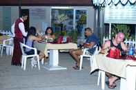 Restoran Holiday Beach Motel