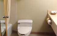 ห้องน้ำภายในห้อง 6 Aloft Framingham