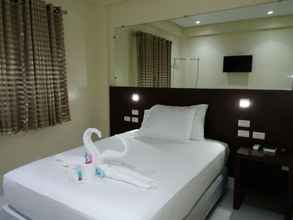 Bedroom 4 Budget Room Boracay Island Hostel