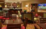 Bar, Cafe and Lounge 6 Des Moines Marriott Downtown