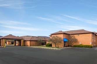 Exterior 4 Quality Inn Summersville