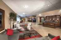 Lobby Best Western Premier Kansas City Sports Complex