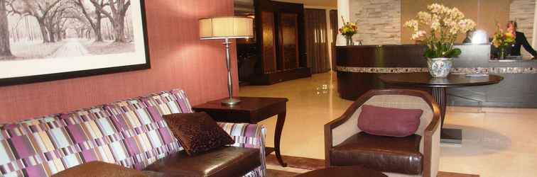 Lobby Armoni Inn and Suites