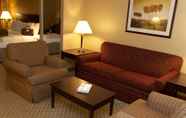 Common Space 5 Armoni Inn and Suites