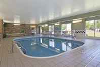 Kolam Renang Quality Inn & Suites Mankato MN