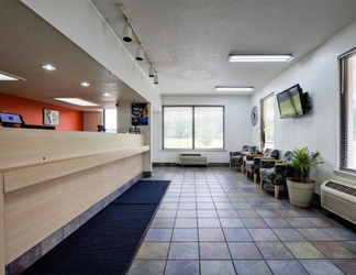 Lobby 2 Motel 6 Tupelo