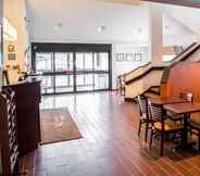 Lobby 3 Quality Inn Bridgeport-Clarksburg (ex Sleep Inn Bridgeport)