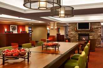 Lobi 4 Hampton Inn Burlington