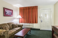 Ruang Umum Econo Lodge and Suites Brinkley AR