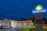 Exterior Days Inn Batavia