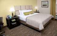 ห้องนอน 2 Candlewood Suites Wichita East, an IHG Hotel (ex Wichita Suites Hotel)