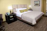 Bedroom Candlewood Suites Wichita East, an IHG Hotel (ex Wichita Suites Hotel)