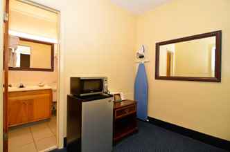 Kamar Tidur 4 Americas Best Value Inn