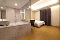 In-room Bathroom Hotel Raum