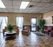 Lobby 5 Econo Lodge