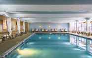 Swimming Pool 6 Holiday Inn Baltimore-Inner Harbor (exHoliday Inn Inner Harbor)