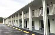 Exterior 4 Days Inn by Wyndham Hardeeville I-95/HWY 278