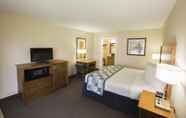 Bedroom 5 Red Lion Inn and Suites Branson (ex Crown Club Inn Branson by Exploria Resorts)