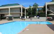 Swimming Pool 3 SureStay Plus By Best Western Southern Pines Pinehurst