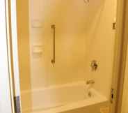 In-room Bathroom 5 SureStay Plus By Best Western Southern Pines Pinehurst