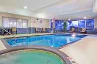 Swimming Pool Inn @ Green ST