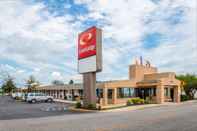 Luar Bangunan Econo Lodge Frederick I-70