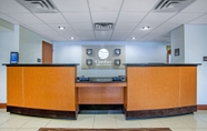 Lobi 3 Comfort Inn and Suites Norman