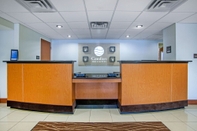 Lobi Comfort Inn and Suites Norman