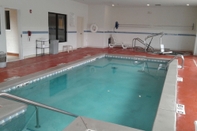 Kolam Renang Comfort Inn and Suites Norman