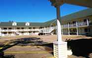 Exterior 6 Hotel O Eureka Springs - Christ of Ozark Area