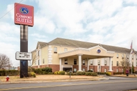 Exterior Comfort Suites Near Camp Lejeune